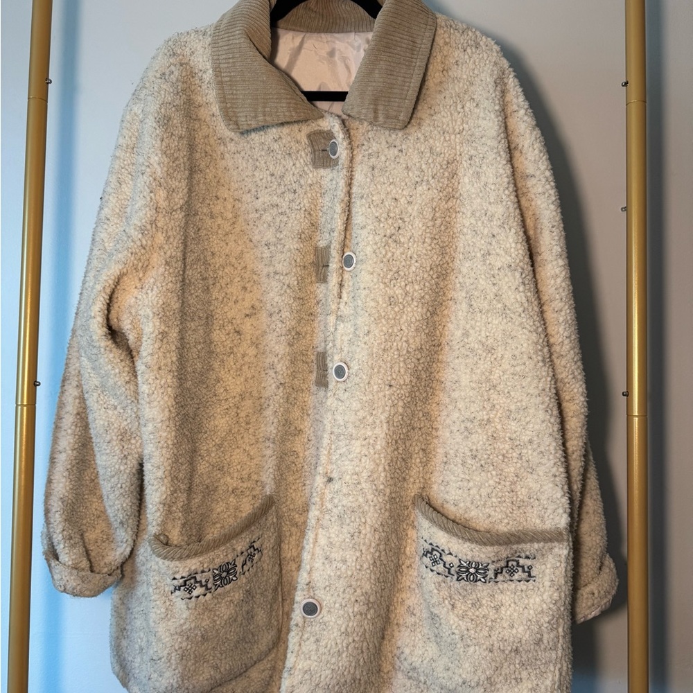 Cozy Cream Women's Jacket - Picture 1 of 3